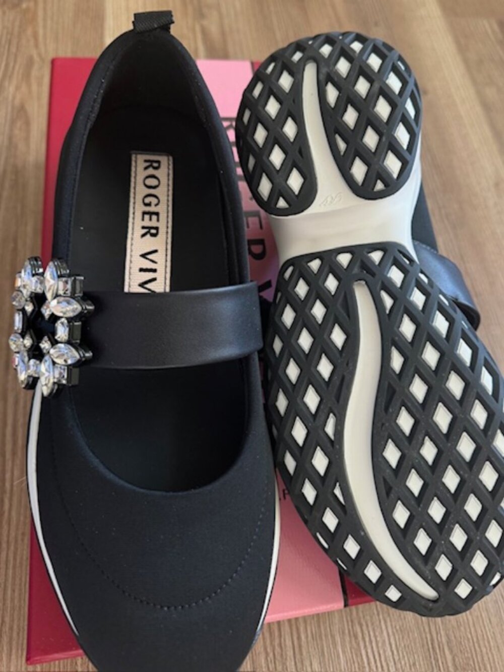 Roger Vivier Viv' Run Babies Sneakers in fabric Black